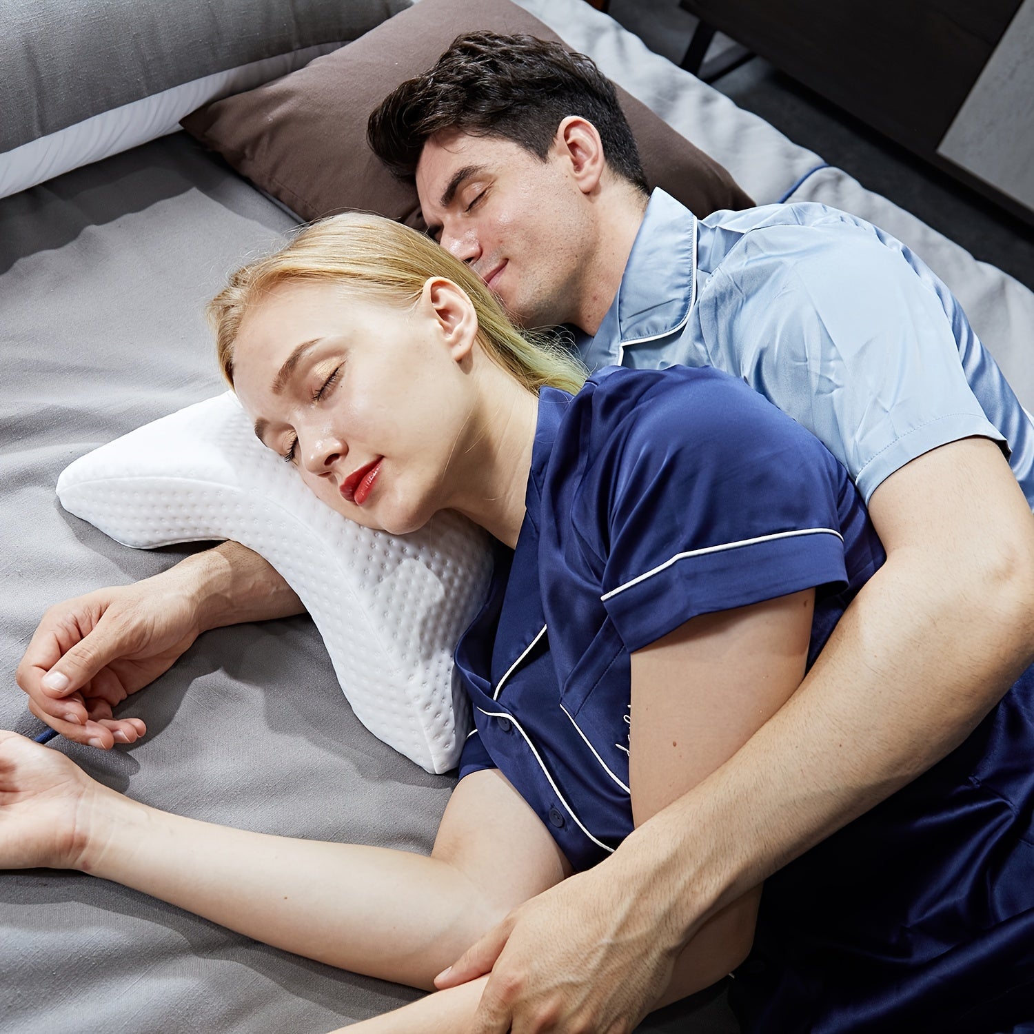 Couple Pillow - U-Shaped Curved Design, Removable Cover, Travel-Friendly Support Pillow for Napping & Relationship Building, Soft Texture Sleep Aid for Couples, Hand Wash Only, Pillow for Couples, Intimate Sleeping, Elegant Bedding, Durable Construction,