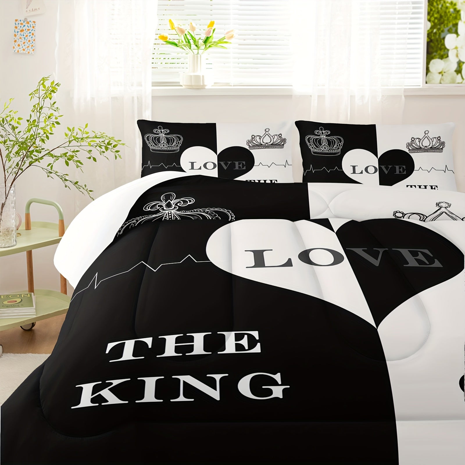 Black And White Love Pattern Comforter Set, Crown Print Bedding Sets, The King And Queen Soft Lightweight Bed Comforter Set Room Decoration, 1 Comforter Set 2 Pillowcases